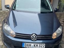 Blau Gebraucht 2011 VW Golf VI Highline Limousine | 8.200 €