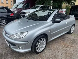 Grau Gebraucht 2005 Peugeot 206 CC Quiksilver Cabrio | 1.499 € (Fairer Preis)