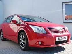 Rot Gebraucht 2009 Toyota Avensis Sol Kombi | 7.490 € (Fairer Preis)