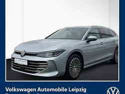 Oyster silver metallic Gebraucht 2025 VW Passat Elegance Kombi | 48.430 € (Superpreis)
