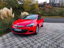 Rot Gebraucht 2015 Opel Astra GTC S Limousine | 7.990 € (Teuer)