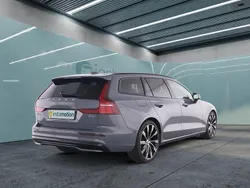 Grau Gebraucht 2023 Volvo V60 Kombi | 39.949 € (Fairer Preis)