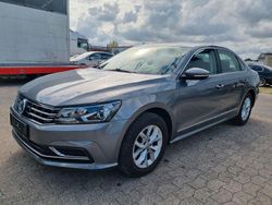 Grau Gebraucht 2016 VW Passat Limousine | 9.990 € (Fairer Preis)
