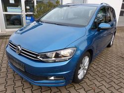 Blau Gebraucht 2017 VW Touran Sound Van / Kleinbus | 18.890 € (Fairer Preis)