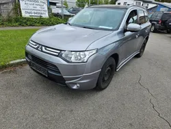 Grau Gebraucht 2014 Mitsubishi Outlander SUV | 4.999 € (Fairer Preis)