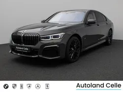 Grau Gebraucht 2021 BMW 740 M Sport Limousine | 61.999 € (Etwas zu teuer)