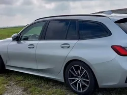 Grau Gebraucht 2019 BMW 320 Advantage Kombi | 21.999 € (Guter Preis)