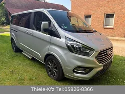 Silber Gebraucht 2021 Ford Tourneo Van / Kleinbus | 21.500 € (Fairer Preis)