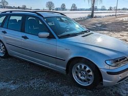 Silber Gebraucht 2004 BMW 320 Kombi | 1.950 € (Fairer Preis)