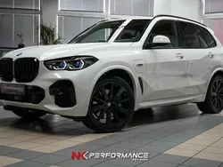 Alpinweiss iii Gebraucht 2022 BMW X5 M Sport SUV | 73.590 €