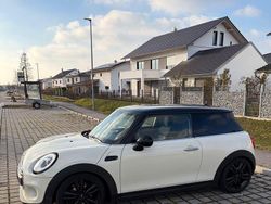Weiß Gebraucht 2016 Mini One D Kleinwagen | 10.699 € (Teuer)