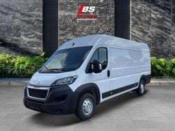 Lackierung weiss icy Gebraucht 2022 Peugeot Boxer Van | 35.990 €