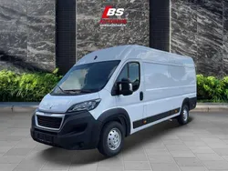 Lackierung weiss icy Gebraucht 2022 Peugeot Boxer Van | 28.990 €