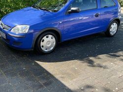 Blau Gebraucht 2004 Opel Corsa Kleinwagen | 2.900 € (Etwas zu teuer)