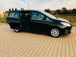 Schwarz Gebraucht 2014 Ford Grand C-Max Van / Kleinbus | 12.499 €