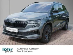 Grau Gebraucht 2024 Skoda Karoq SportLine SUV | 34.475 € (Etwas zu teuer)