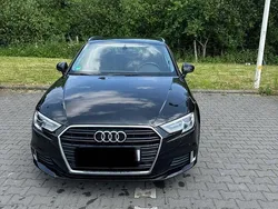 Schwarz Gebraucht 2019 Audi A3 Sportback Limousine | 15.500 €