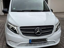 Weiß Gebraucht 2022 Mercedes Vito Van | 46.000 € (Guter Preis)