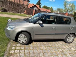 Beige Gebraucht 2007 Skoda Fabia Classic Limousine | 3.699 € (Etwas zu teuer)