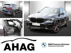 Grau Gebraucht 2022 BMW X5 M Sport SUV | 62.990 € (Etwas zu teuer)