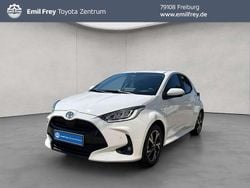 Schneeweiß Neu 2025 Toyota Yaris Hybrid Limousine | 23.490 € (Guter Preis)