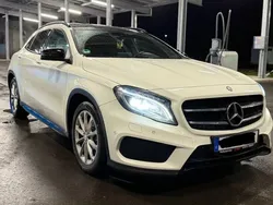 Mercedes GLA200