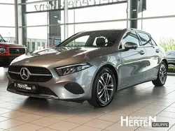 Lack mountaingrau Gebraucht 2024 Mercedes A180 Progressive Limousine | 28.900 € (Fairer Preis)