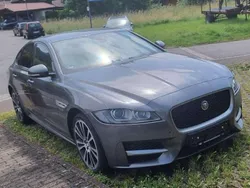 Silber Gebraucht 2017 Jaguar XF R-Sport Limousine | 18.500 € (Superpreis)