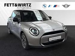 Melting silver iii Gebraucht 2024 Mini Cooper Kleinwagen | 29.490 € (Fairer Preis)