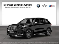 Saphirschwarz Gebraucht 2025 BMW X1 xLine SUV | 42.450 € (Superpreis)