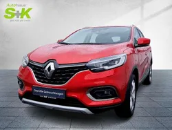 Dezirrot (rot) Gebraucht 2020 Renault Kadjar LIMITED SUV | 17.390 € (Fairer Preis)