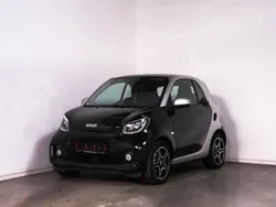 Schwarz Gebraucht 2024 Smart ForTwo Electric Drive Exclusive Coupé | 17.777 € (Etwas zu teuer)