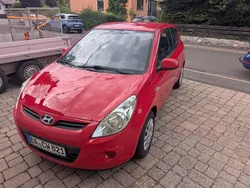 Rot Gebraucht 2011 Hyundai i20 Classic Limousine | 3.000 € (Guter Preis)
