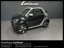 Schwarz bodypanels in black Gebraucht 2022 Smart ForTwo Electric Drive Passion Cabrio | 17.400 € (Etwas zu teuer)