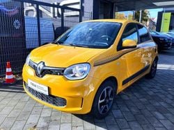 Gelb Gebraucht 2019 Renault Twingo LIMITED Kleinwagen | 8.999 € (Fairer Preis)