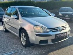 Silber Gebraucht 2004 VW Golf V Trendline Limousine | 3.790 € (Etwas zu teuer)