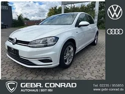 Weiß Gebraucht 2018 VW Golf VII Join Limousine | 16.789 € (Fairer Preis)