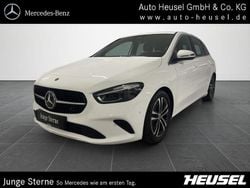 Unilack polarweiß Gebraucht 2023 Mercedes B180 Progressive Van / Kleinbus | 27.900 € (Guter Preis)