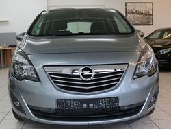 Silber Gebraucht 2011 Opel Meriva Innovation Van / Kleinbus | 3.950 € (Superpreis)