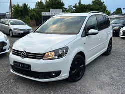 Weiß Gebraucht 2014 VW Touran Cup Van / Kleinbus | 8.390 € (Guter Preis)