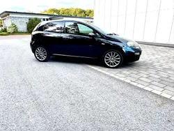 Schwarz Gebraucht 2015 Fiat Punto Kleinwagen | 5.199 € (Fairer Preis)