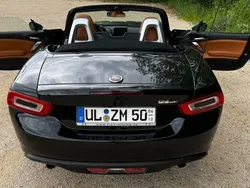 Schwarz Gebraucht 2018 Fiat 124 Spider Lusso Cabrio | 18.900 € (Fairer Preis)