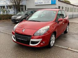 Rot Gebraucht 2010 Renault Scénic III Dynamique Van / Kleinbus | 6.200 € (Guter Preis)