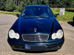 Schwarz Gebraucht 2003 Mercedes C200 Classic Kombi | 1.450 € (Guter Preis)