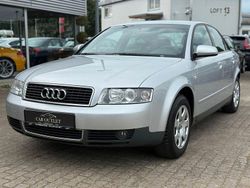 Grau Gebraucht 2001 Audi A4 Limousine | 2.490 € (Fairer Preis)
