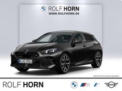 Black saphire metallic Gebraucht 2024 BMW M135 Kleinwagen | 43.940 € (Teuer)