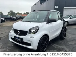Schwarz Gebraucht 2017 Smart ForTwo Coupé Coupé | 7.999 € (Fairer Preis)
