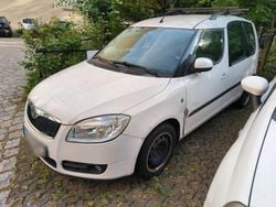 Weiß Gebraucht 2009 Skoda Roomster Van / Kleinbus | 2.000 € (Superpreis)
