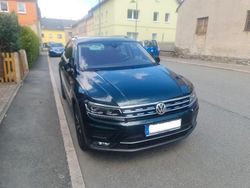 Grün Gebraucht 2017 VW Tiguan Sound SUV | 17.999 € (Teuer)