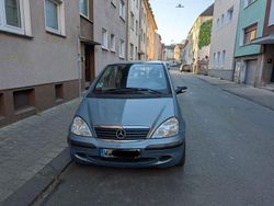 Blau Gebraucht 2003 Mercedes A140 Classic Van / Kleinbus | 1.450 € (Fairer Preis)
